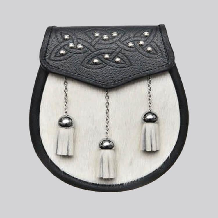 Natural Calfskin 14 Stud Sporran